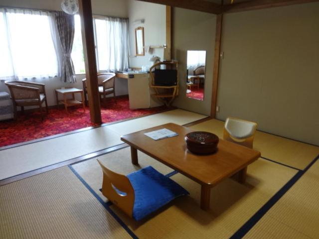 Ryokan Fujitomita Oshino Eksteriør billede